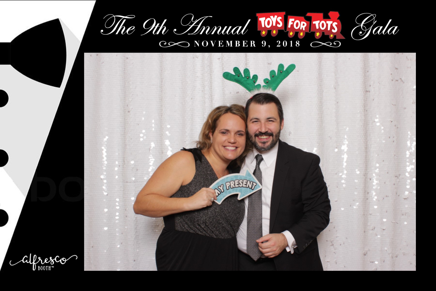 9th Annual Toys For Tots Gala | View more photos from the event at events.alfrescophoto.com/u/AlfrescoPhoto/9th-Annual-Toys-For-Tots-Gala